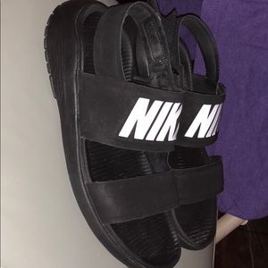 Nike Tanjun Sandals